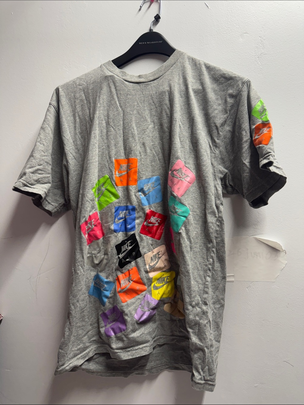 Nike Men's Multicolor Logo Graphic Tee - Gray
